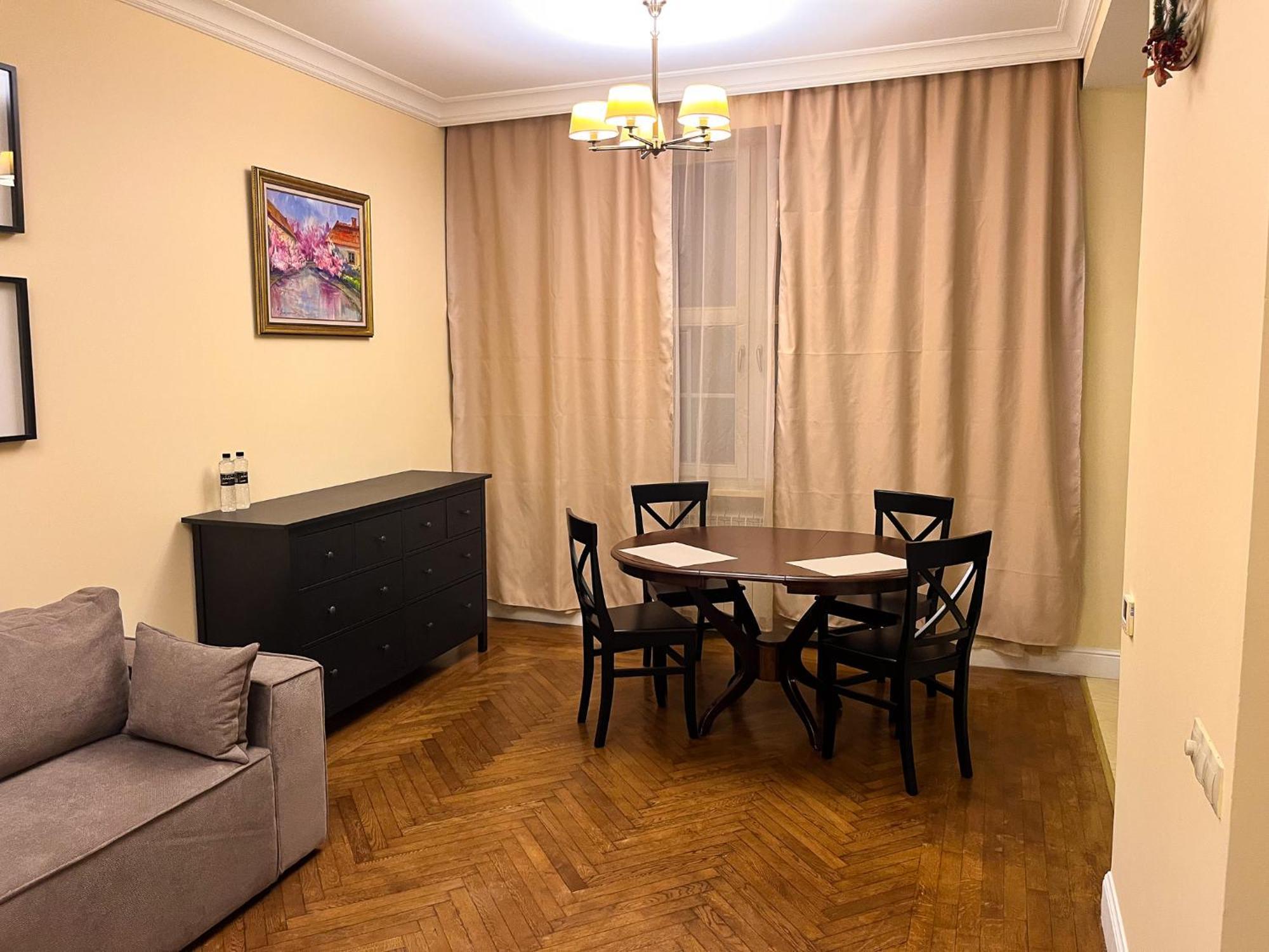 Апарт-Отель "Галаговъ" Ujgorod Dış mekan fotoğraf